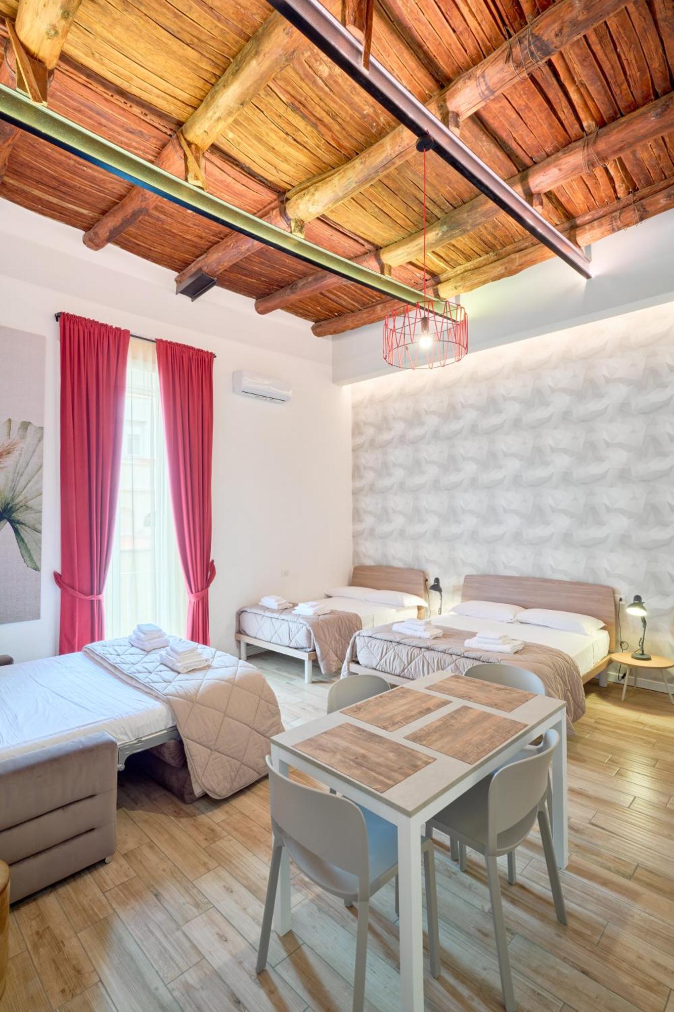 Familienzimmer mit Balkon